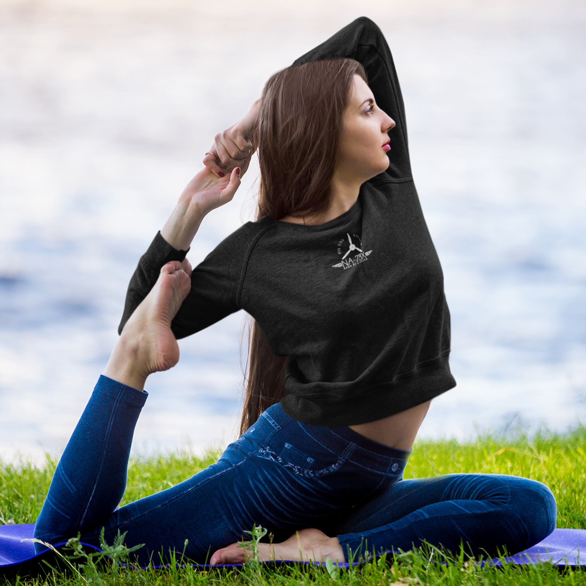 WOMEN'S 100 DAY WONDER CROPPED SWEATSHIRT - S CENTER CHEST